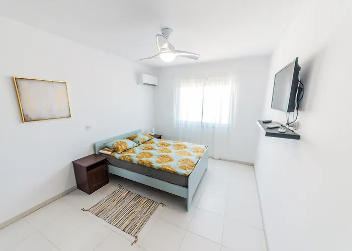 2 Bed, Kapparis, Trinidad - 2a